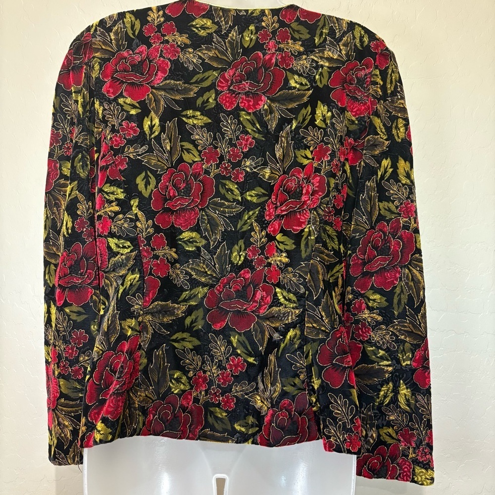 R & K Evening Velvet Floral Jacket Black Red Roses Green Vintage Size 12 Missy - Picture 3 of 7